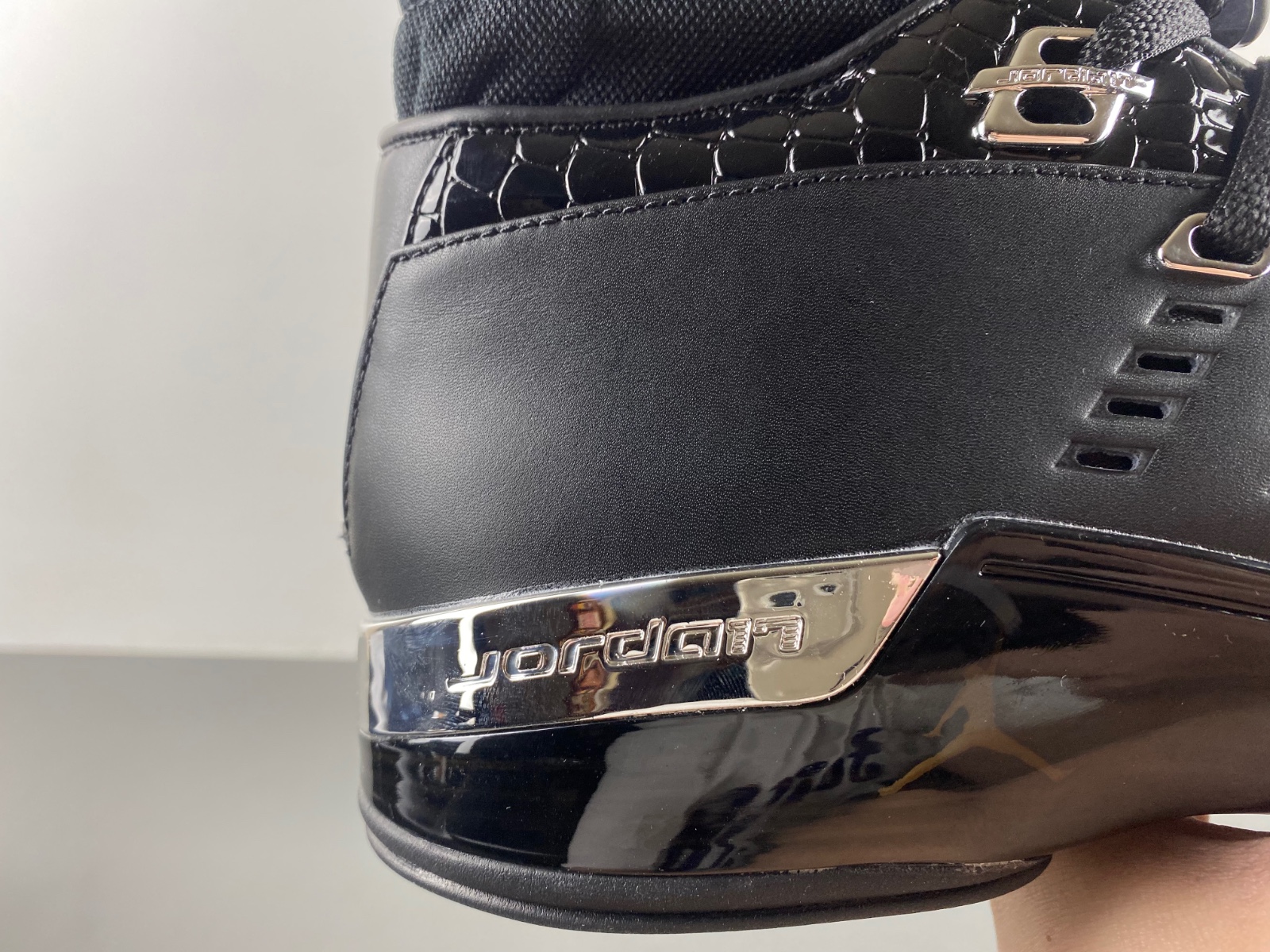 Jordan 17 OG Low Black Chrome