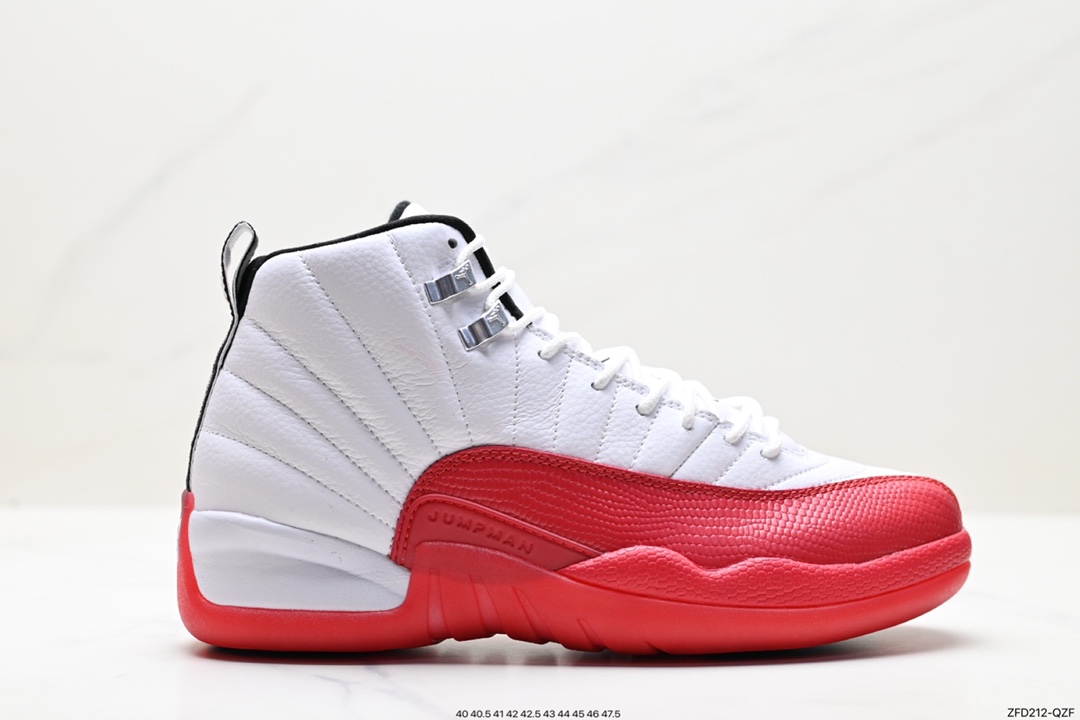 Air Jordan 12 