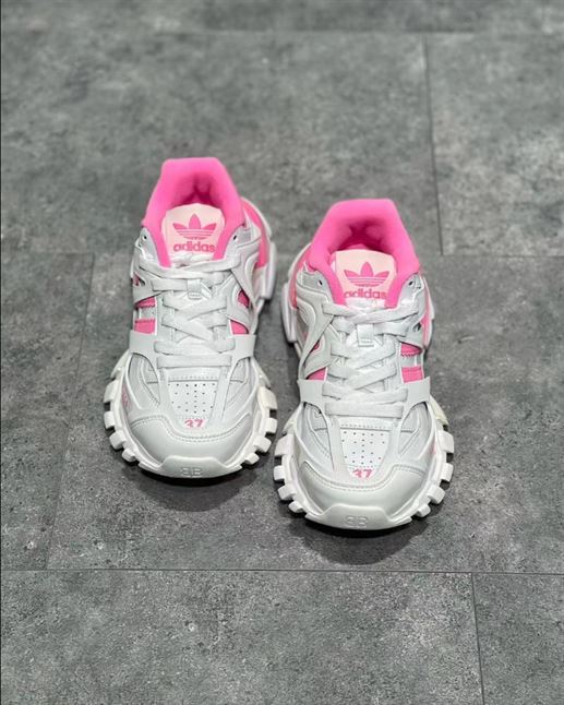 BALENCIAGA X ADIDAS TRACK FORUM LOW TOP SNEAKER – BLA082