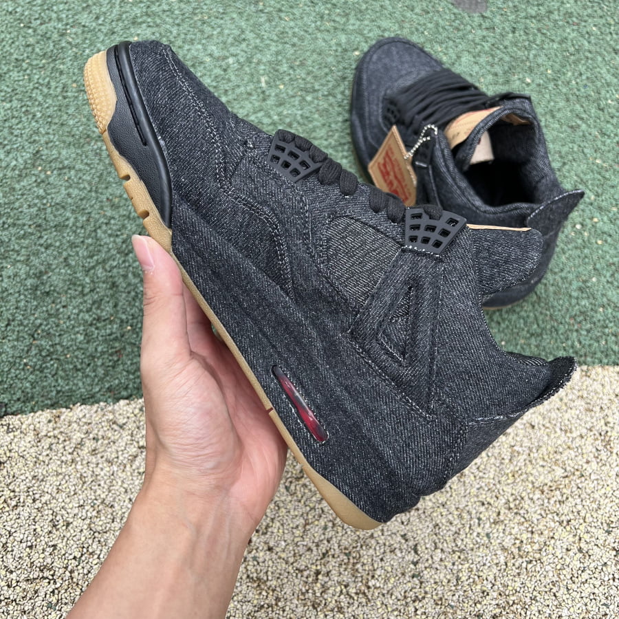 Jordan 4 Retro Levi’s Black