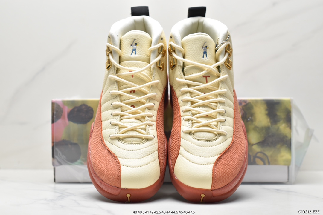 Air Jordan 12 