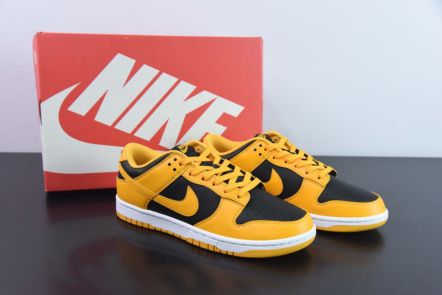 Nike Dunk Low Championship Goldenrod