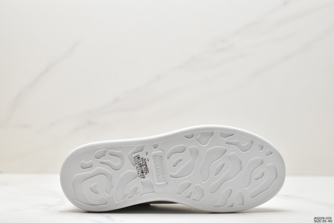 ALEXANDER MCQUEEN OVERSIZED LEATHER SNEAKERS