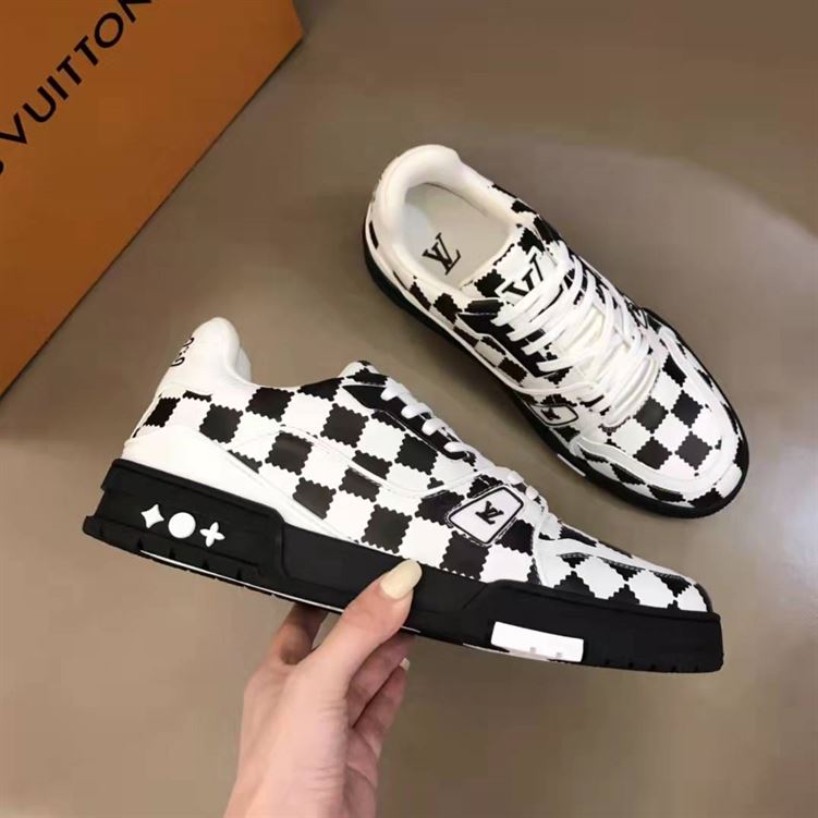 LOUIS VUITTON TRAINER SNEAKER BLACK WHITE DAMIER – LVS046