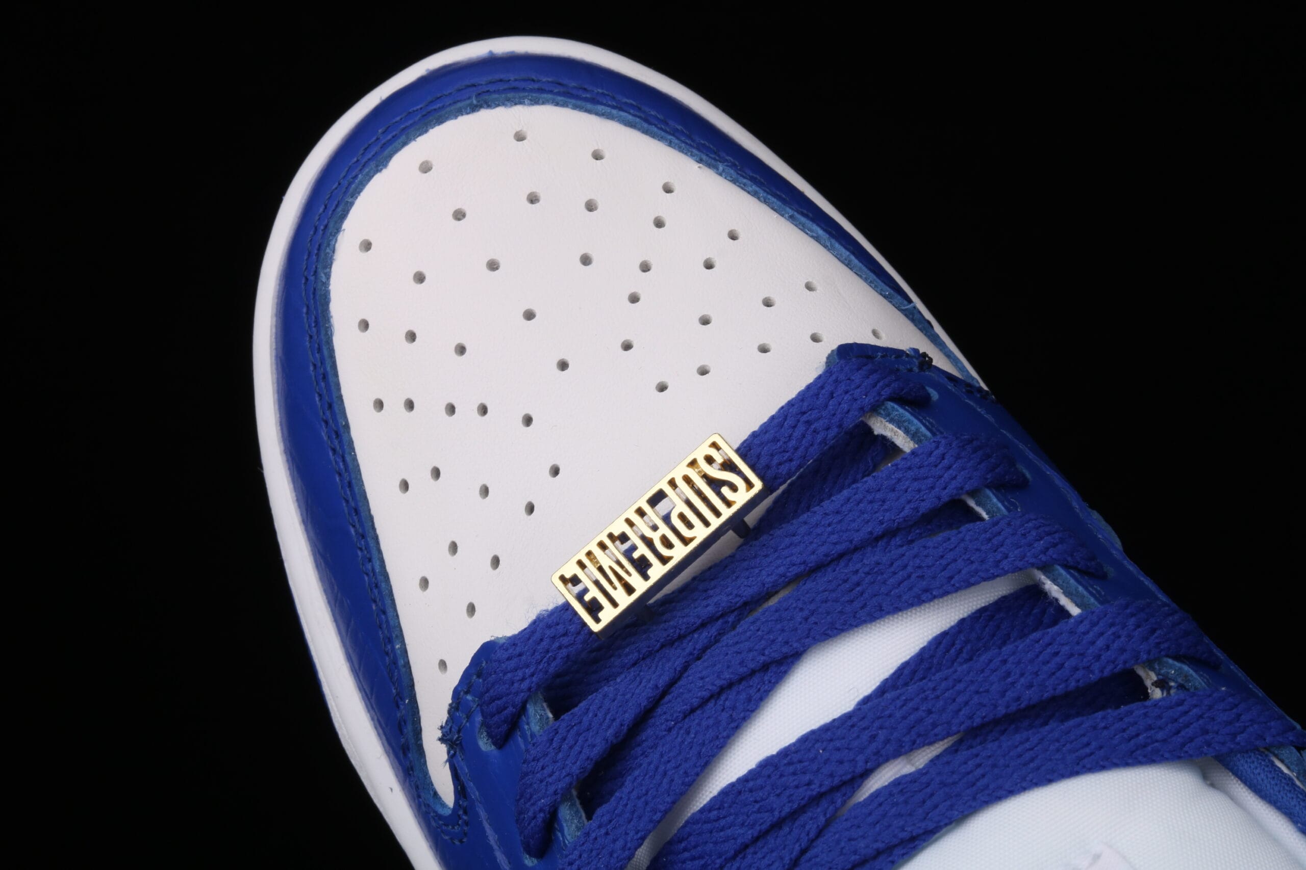 Nike SB Dunk Low, Supreme Stars Hyper Royal