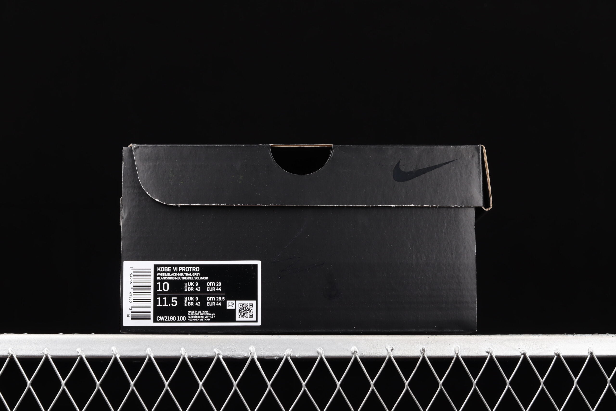 Kobe 6 Protro Playoff Pack White Del Sol