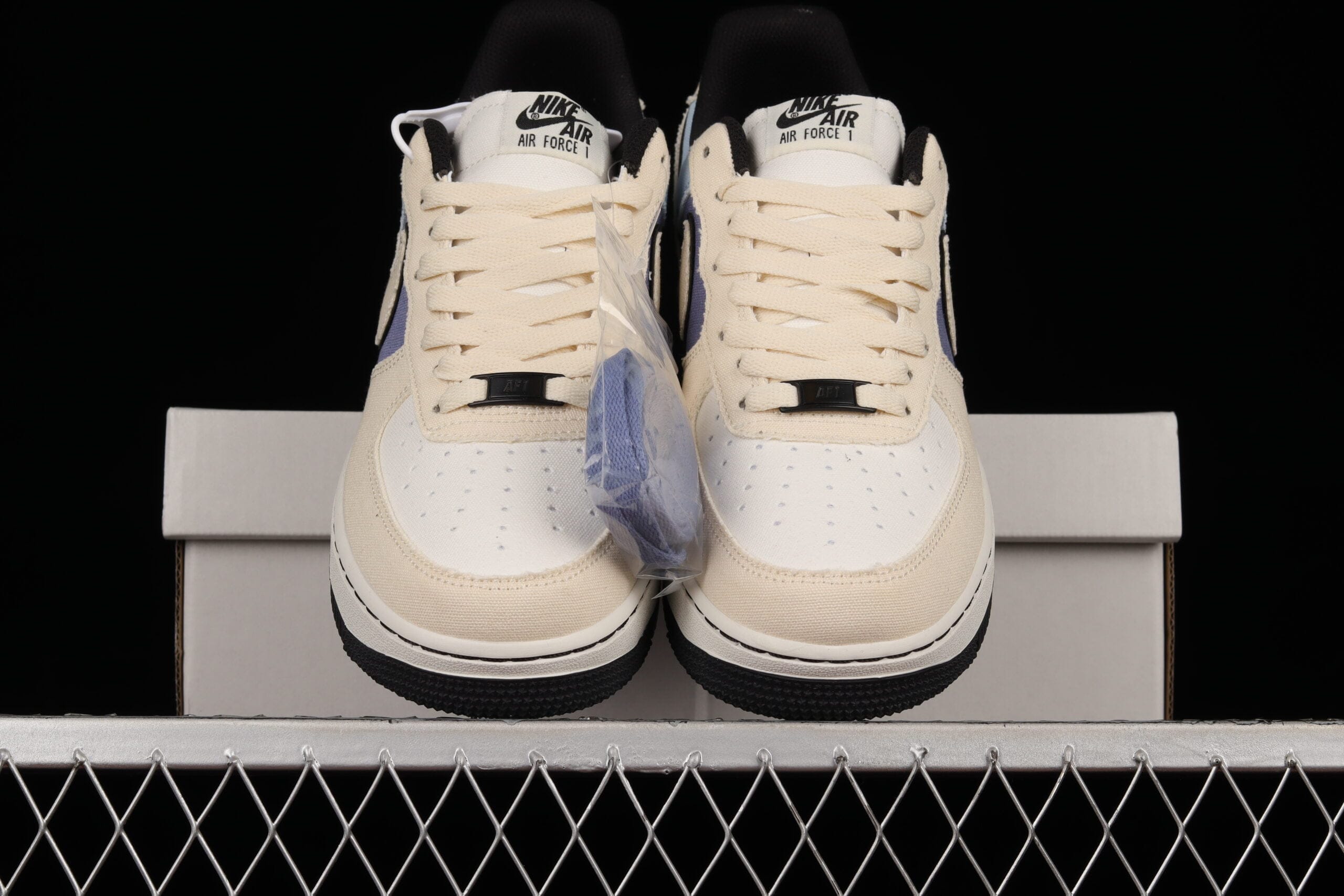 Nike Air Force 1 ’07 Low Beige White Purple