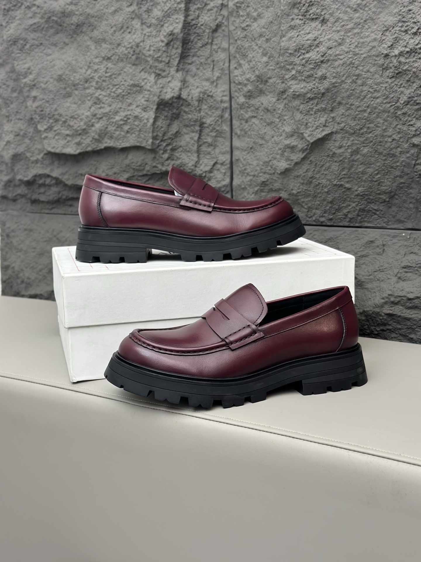 ALEXANDER MCQUEEN new men's derby shoes