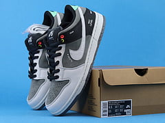 Nike SB Dunk Low VX1000