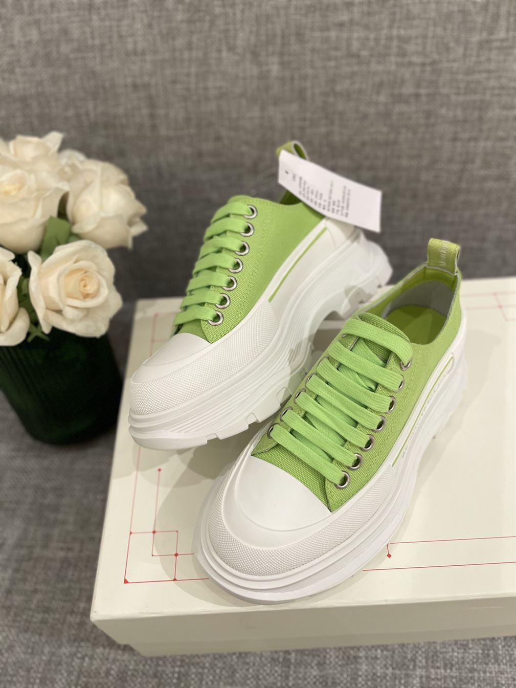 ALEXANDER MCQUEEN TREAD SLICK LOW-TOP SNEAKERS – ALD030