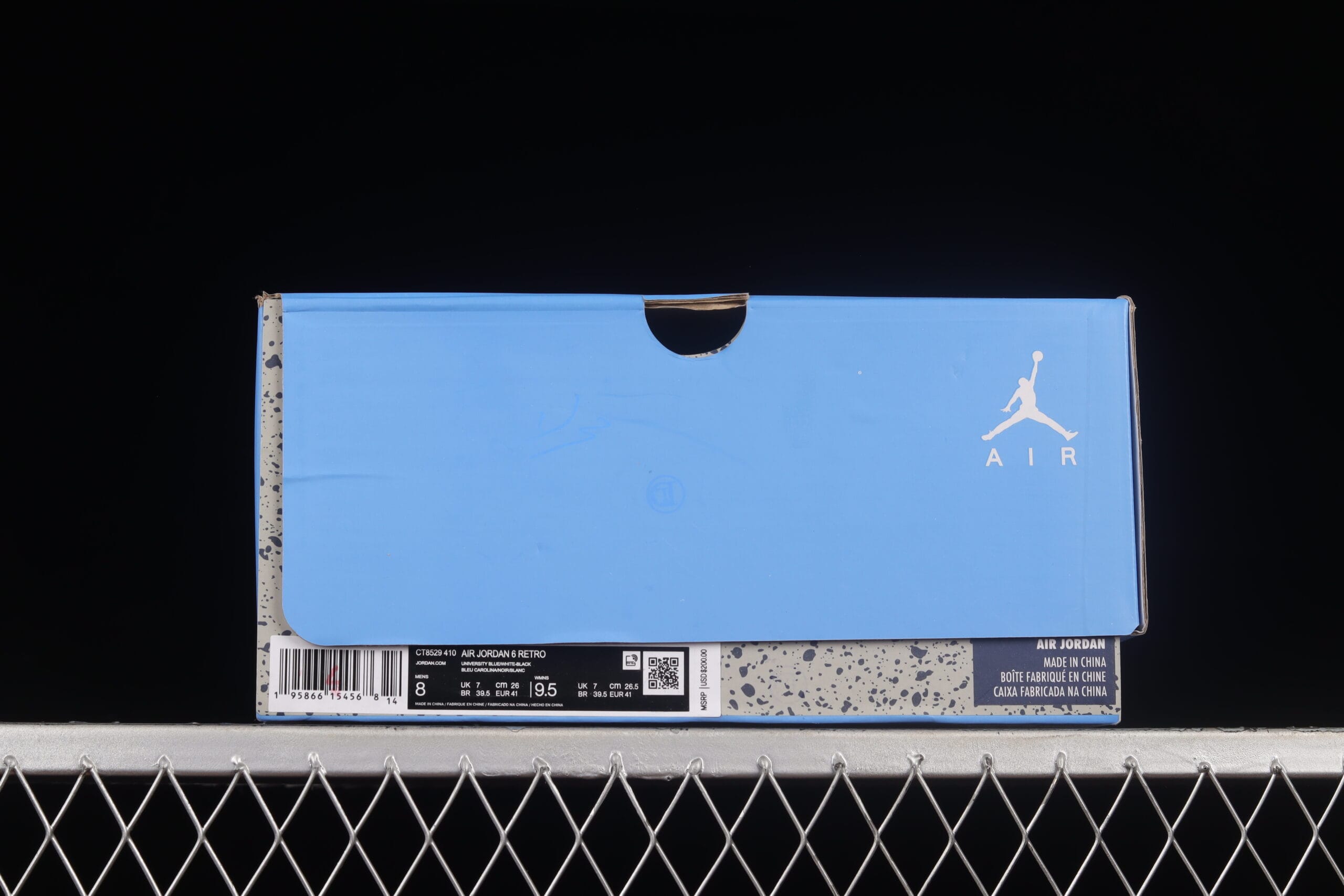 Air Jordan 6 Retro UNC White