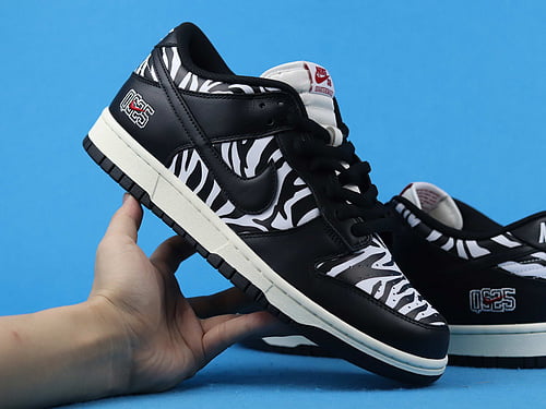 Nike SB Dunk Low Quartersnacks Zebra