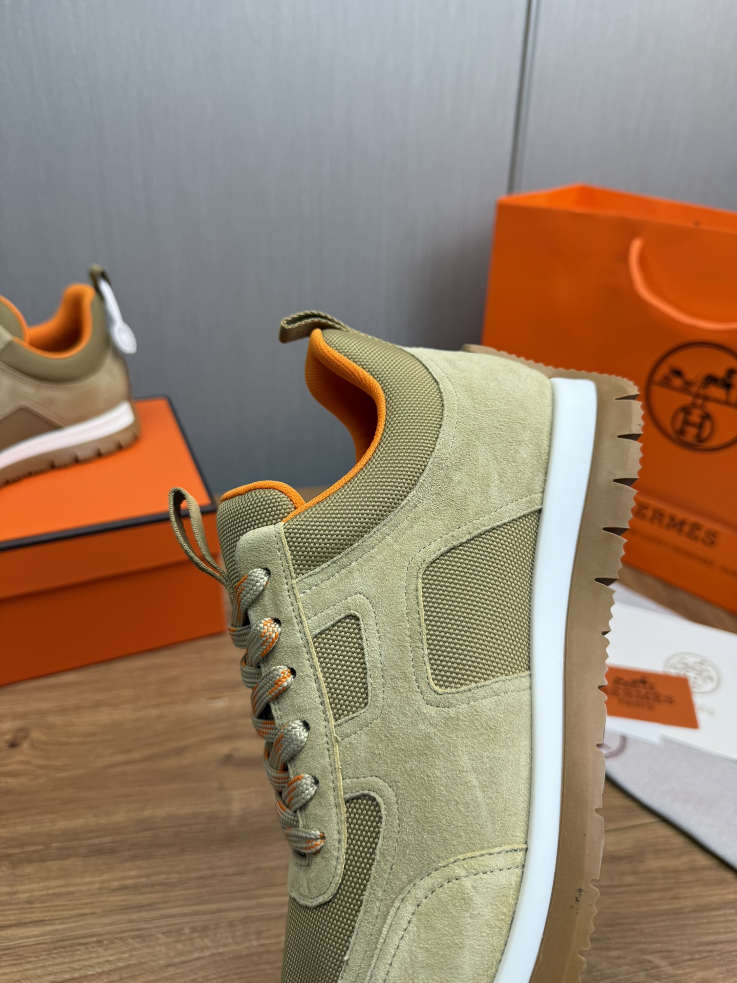 Hermes Parfums—high-end boutique