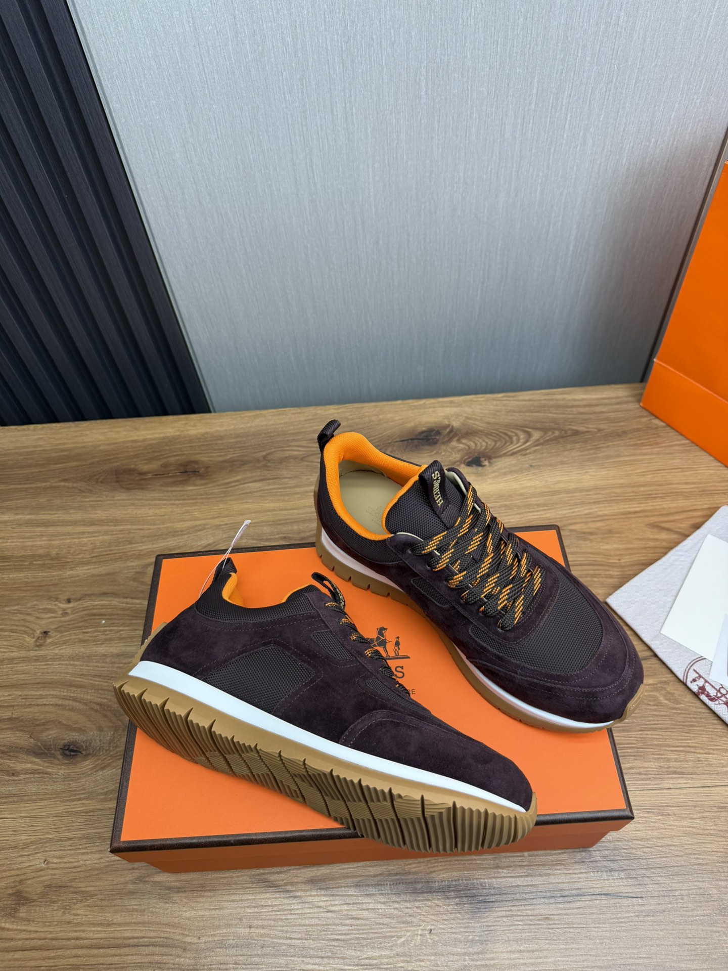 Hermes Parfums—high-end boutique