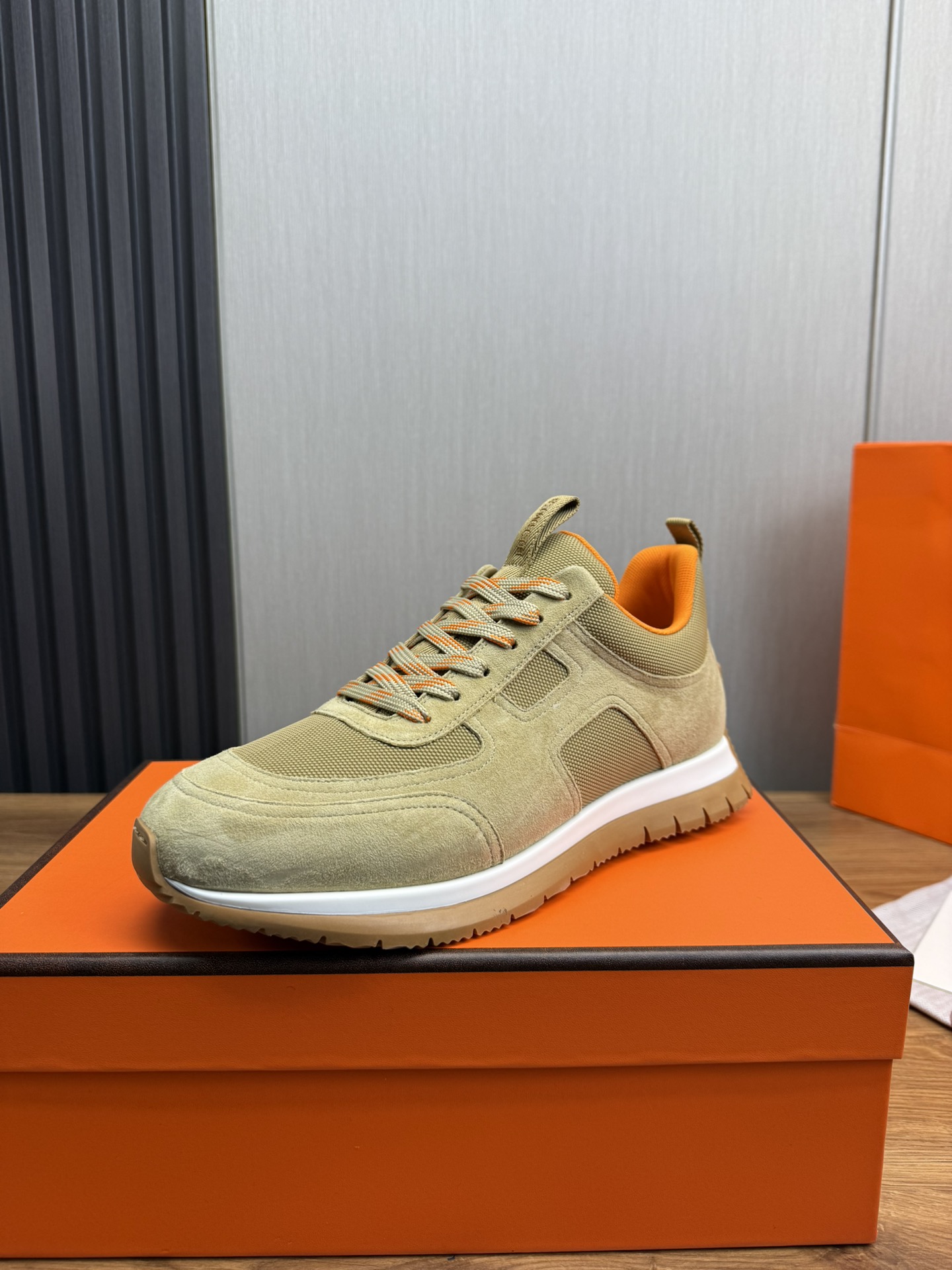 Hermes Parfums—high-end boutique