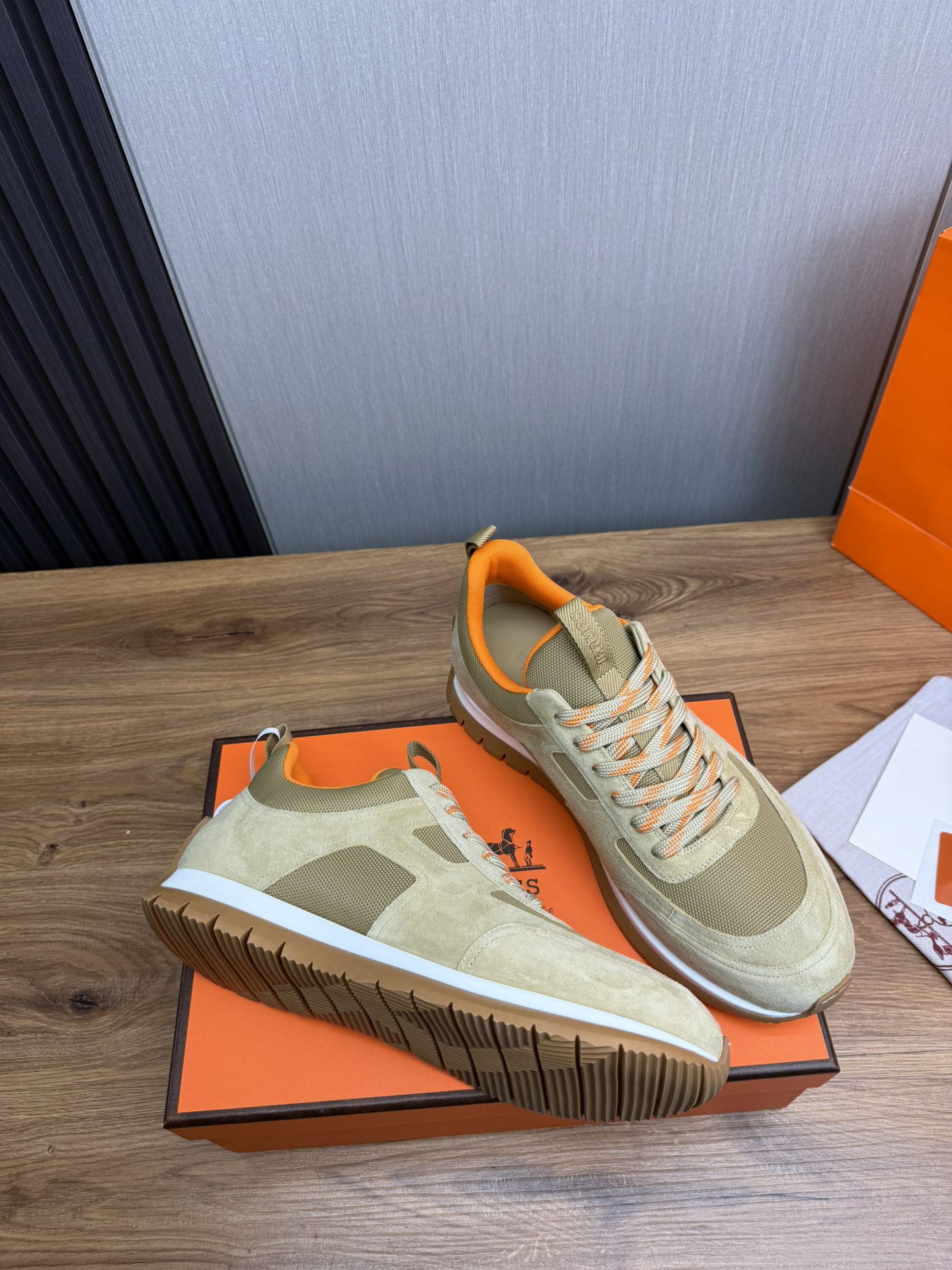 Hermes Parfums—high-end boutique