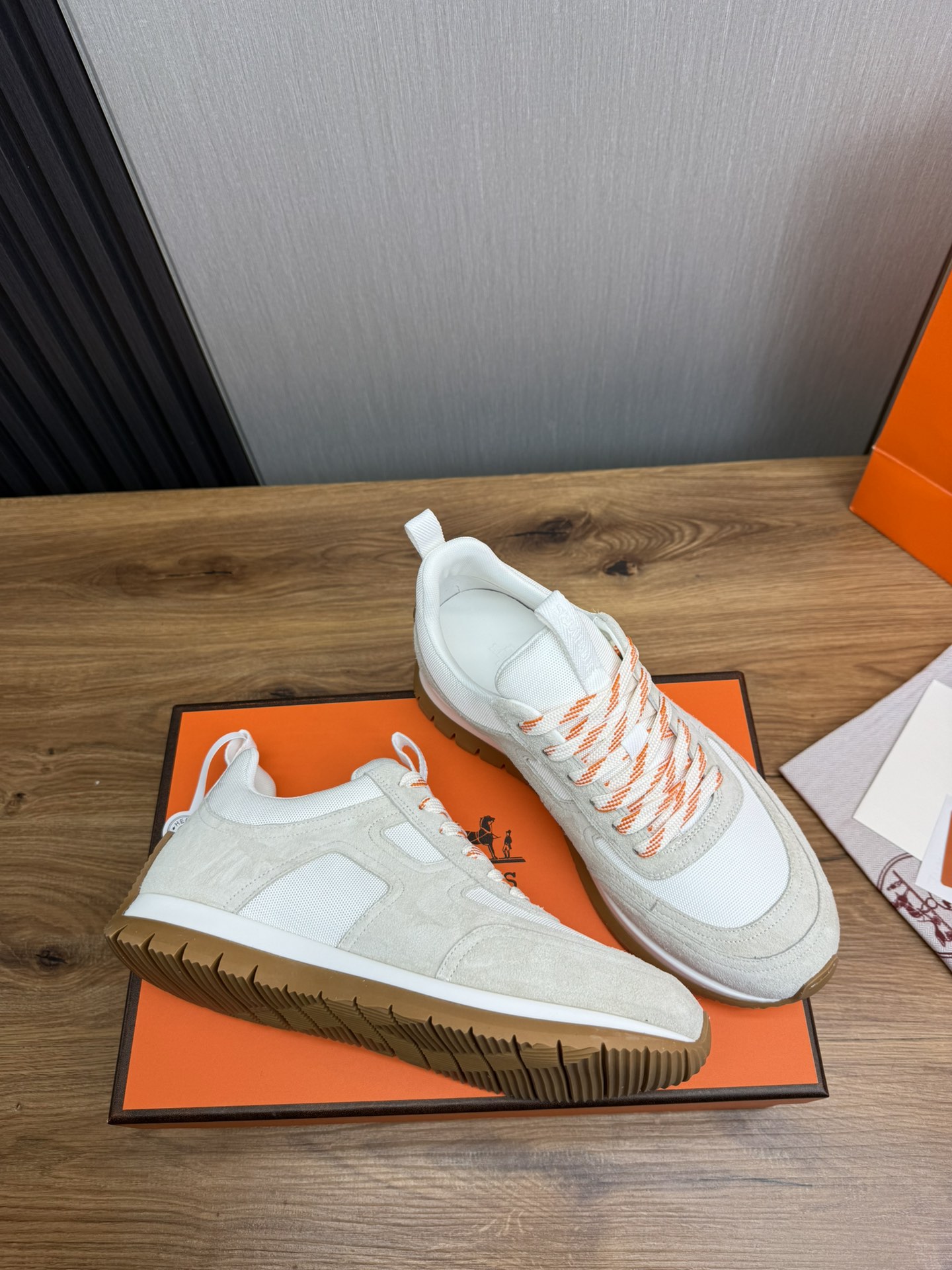 Hermes Parfums—high-end boutique