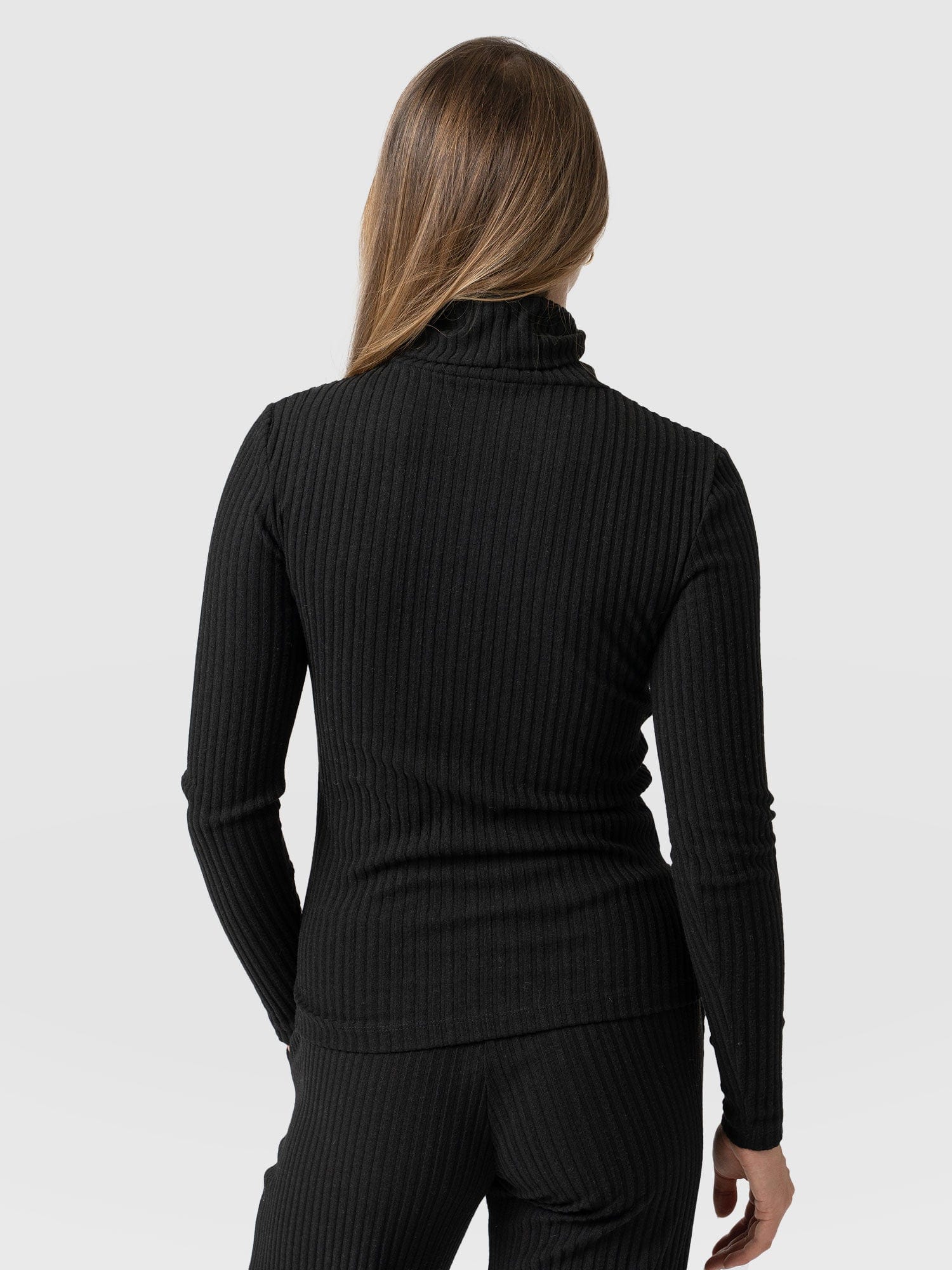 Tempest Turtle Neck - Black