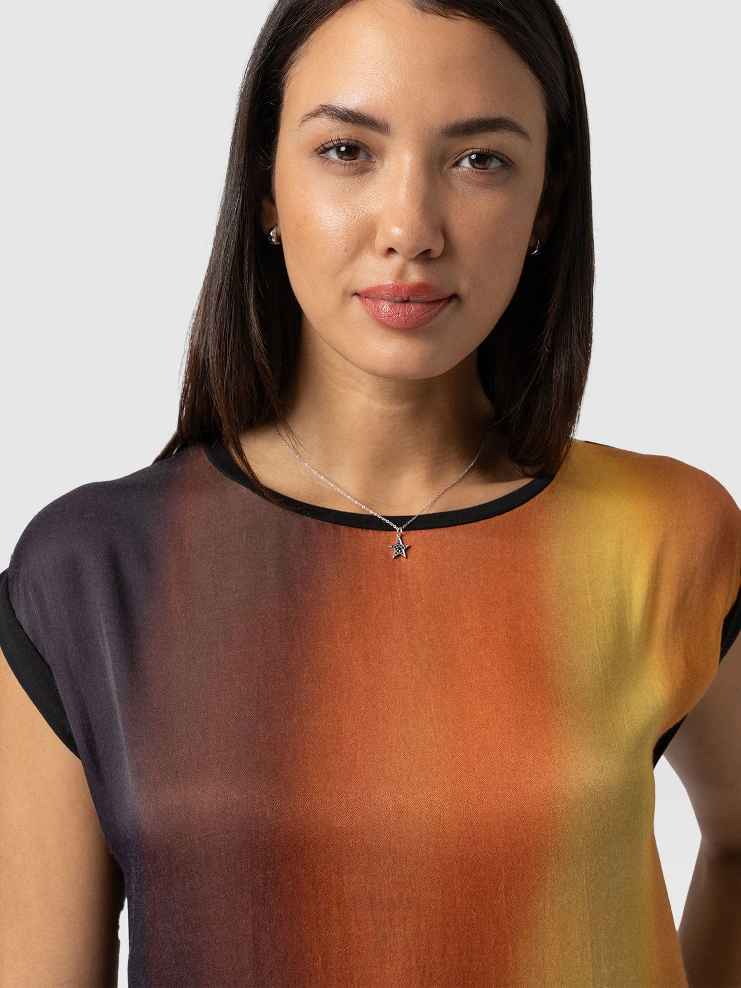Turn Up Contrast Tee - Amber Gradient