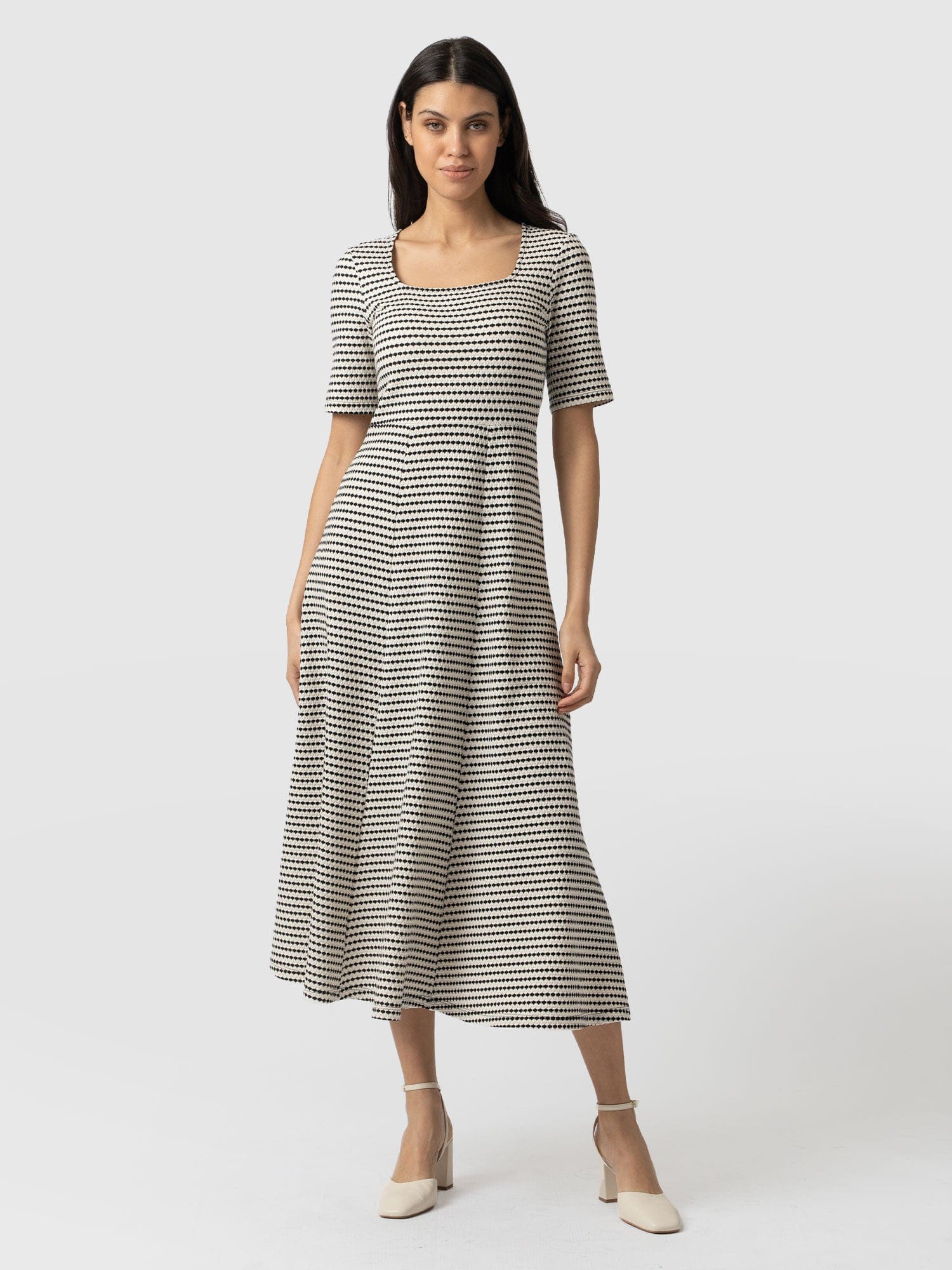 Darcey Short Sleeve Flared Dress - Monochrome Jacquard