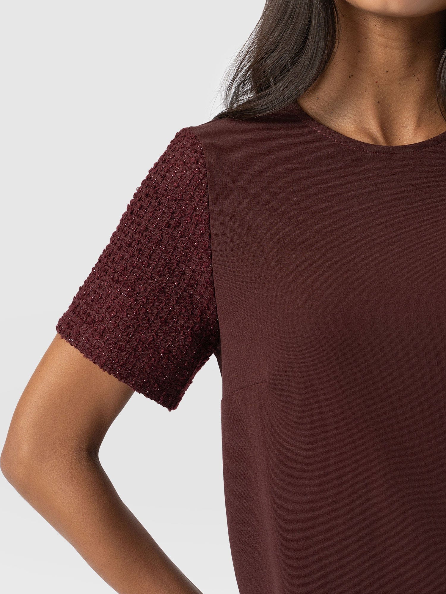 Taylor Rayner Contrast Tee - Maroon