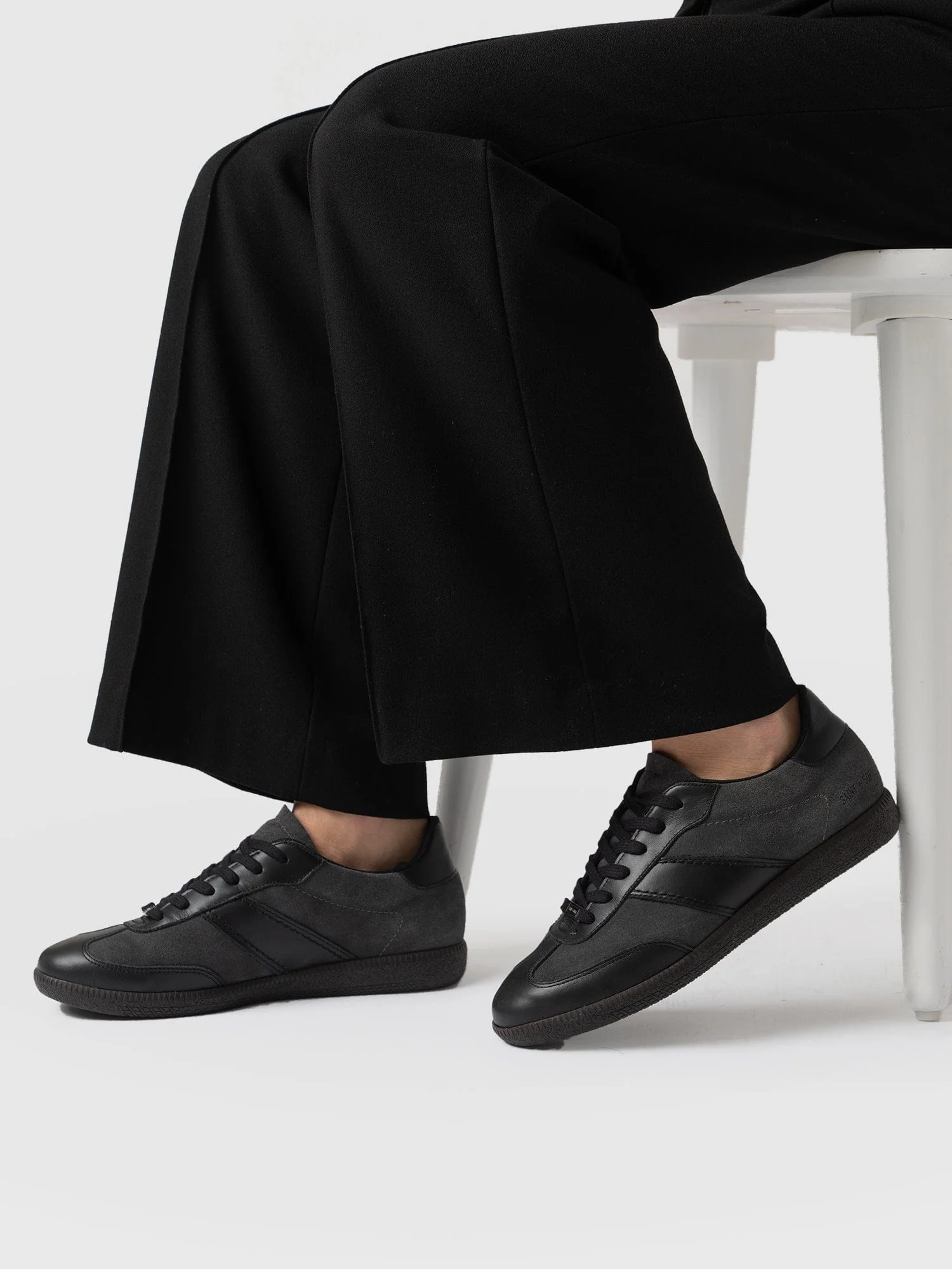 Broadway Sneaker - Black