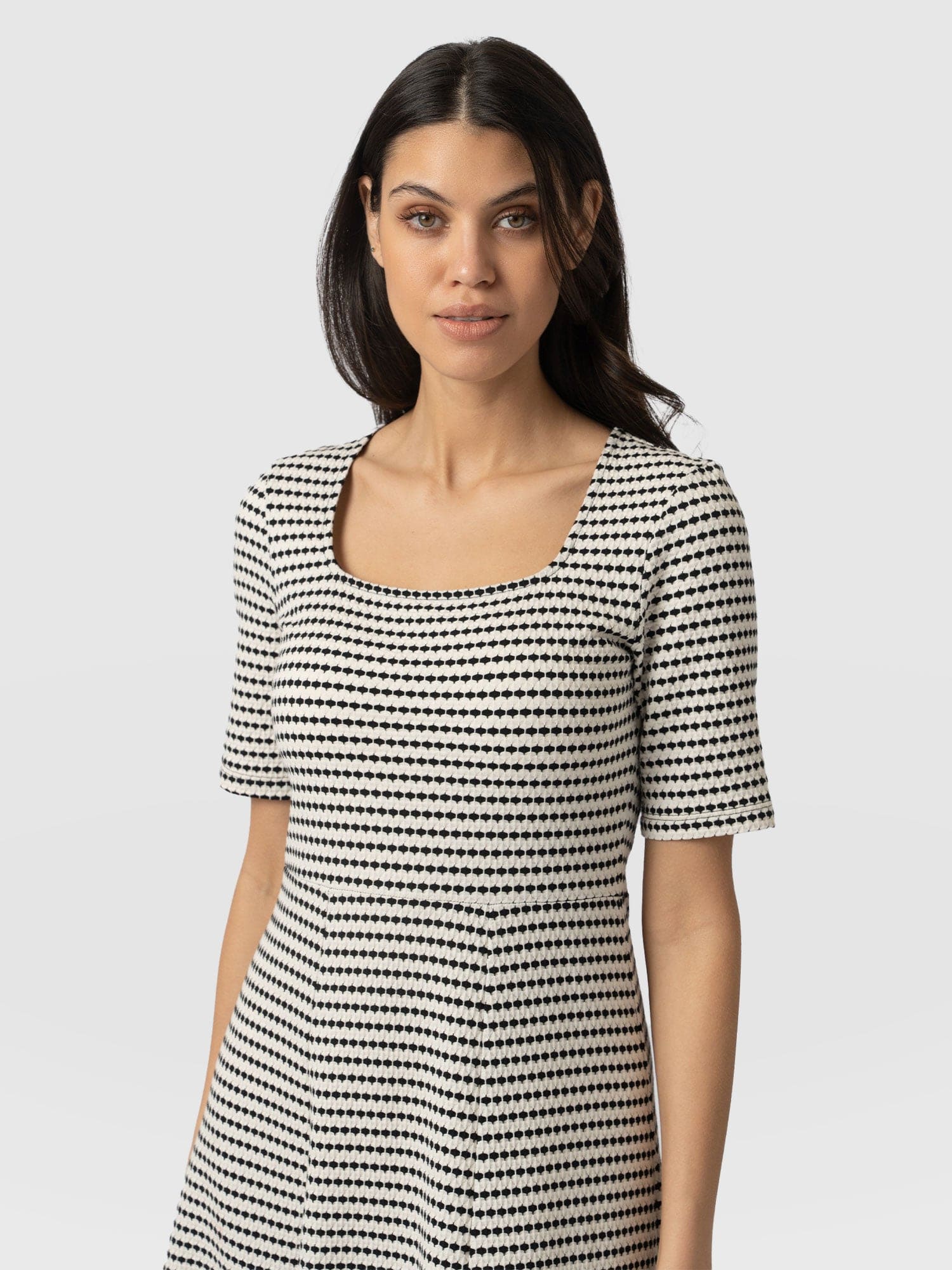 Darcey Short Sleeve Flared Dress - Monochrome Jacquard