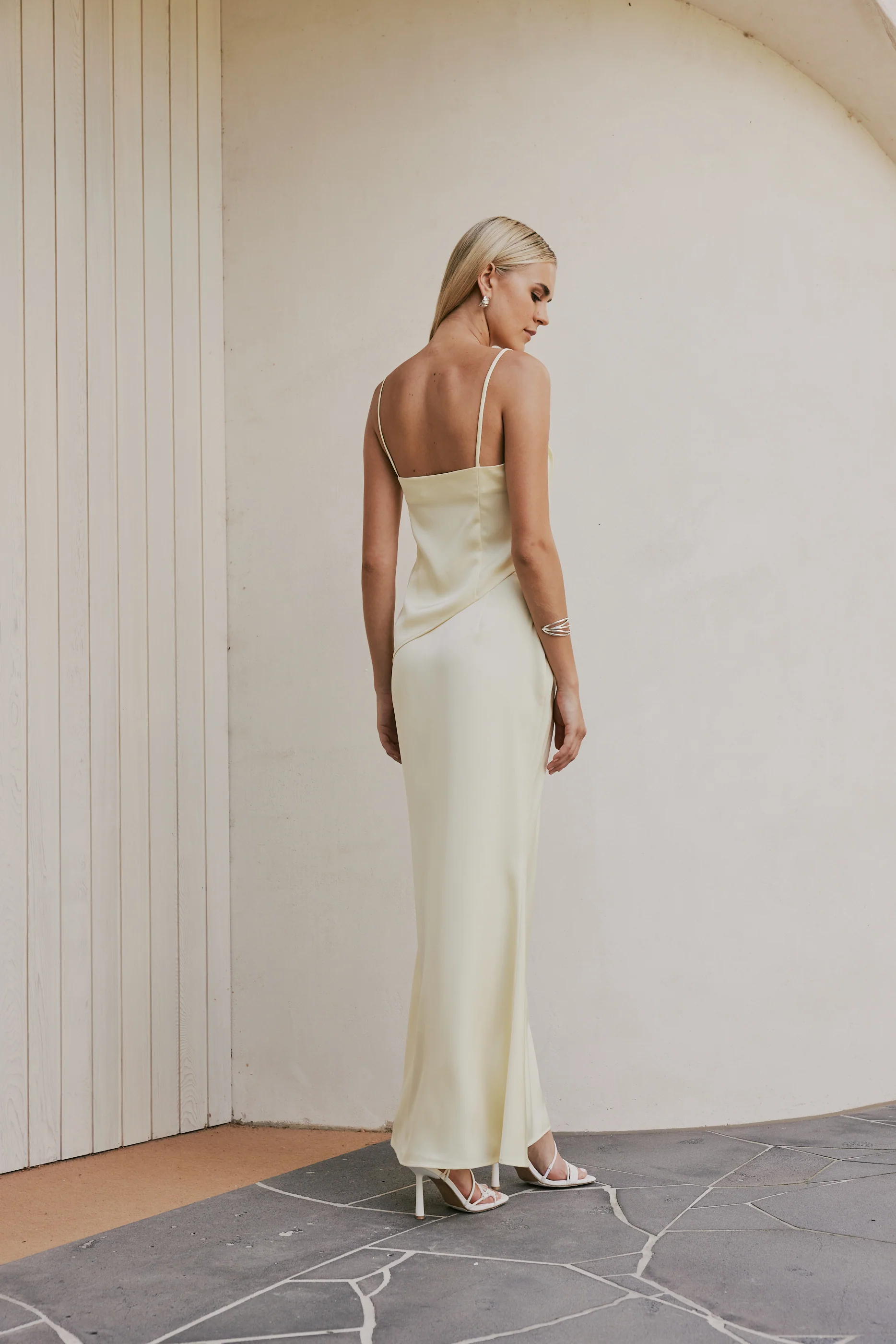 CURAAE Spencer Asymmetrical Spagetti Strap Cami Top In Brown