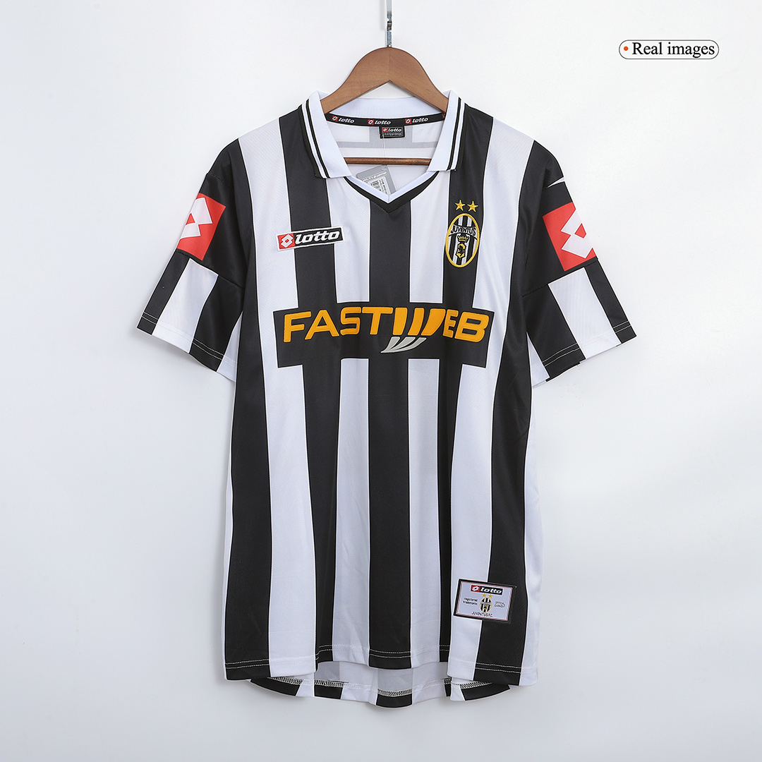Juventus Retro Jersey Home 2001/02