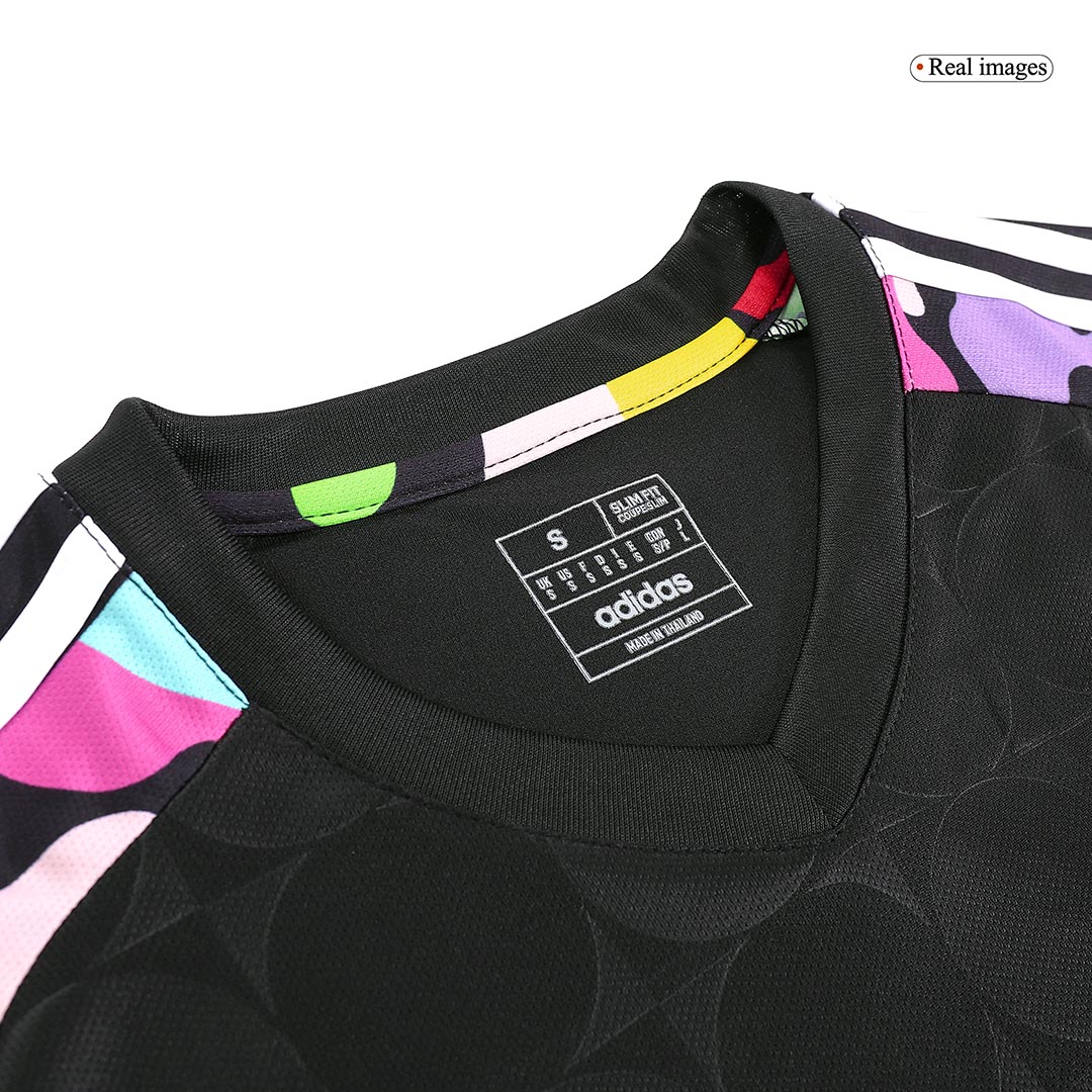 Manchester United Love Unites Pre-Match Jersey 2023/24