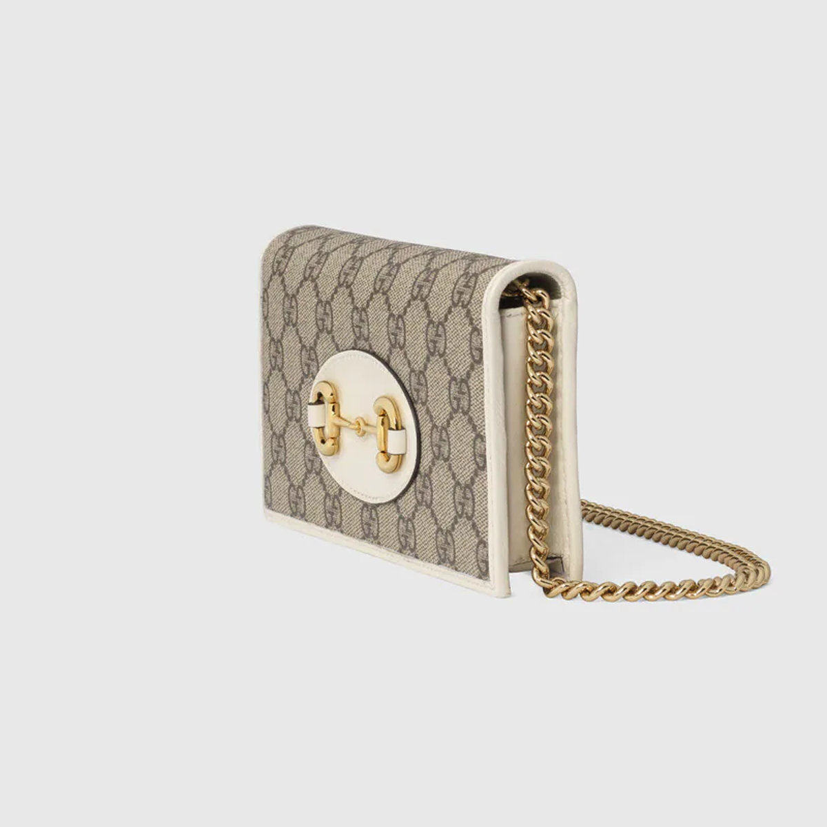 wallet with chain