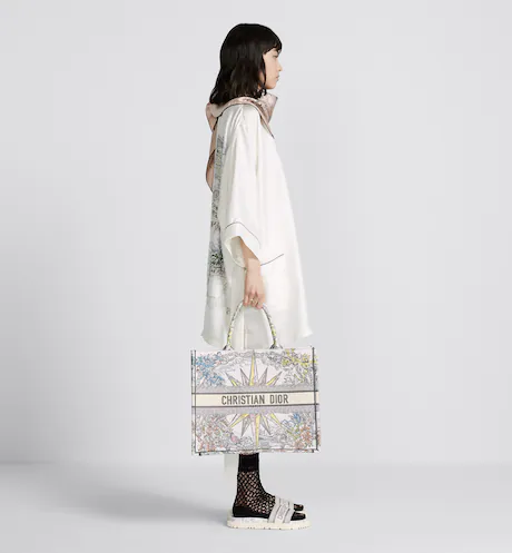 LARGE DIOR BOOK TOTE White  (42 x 35 x 18.5 cm)