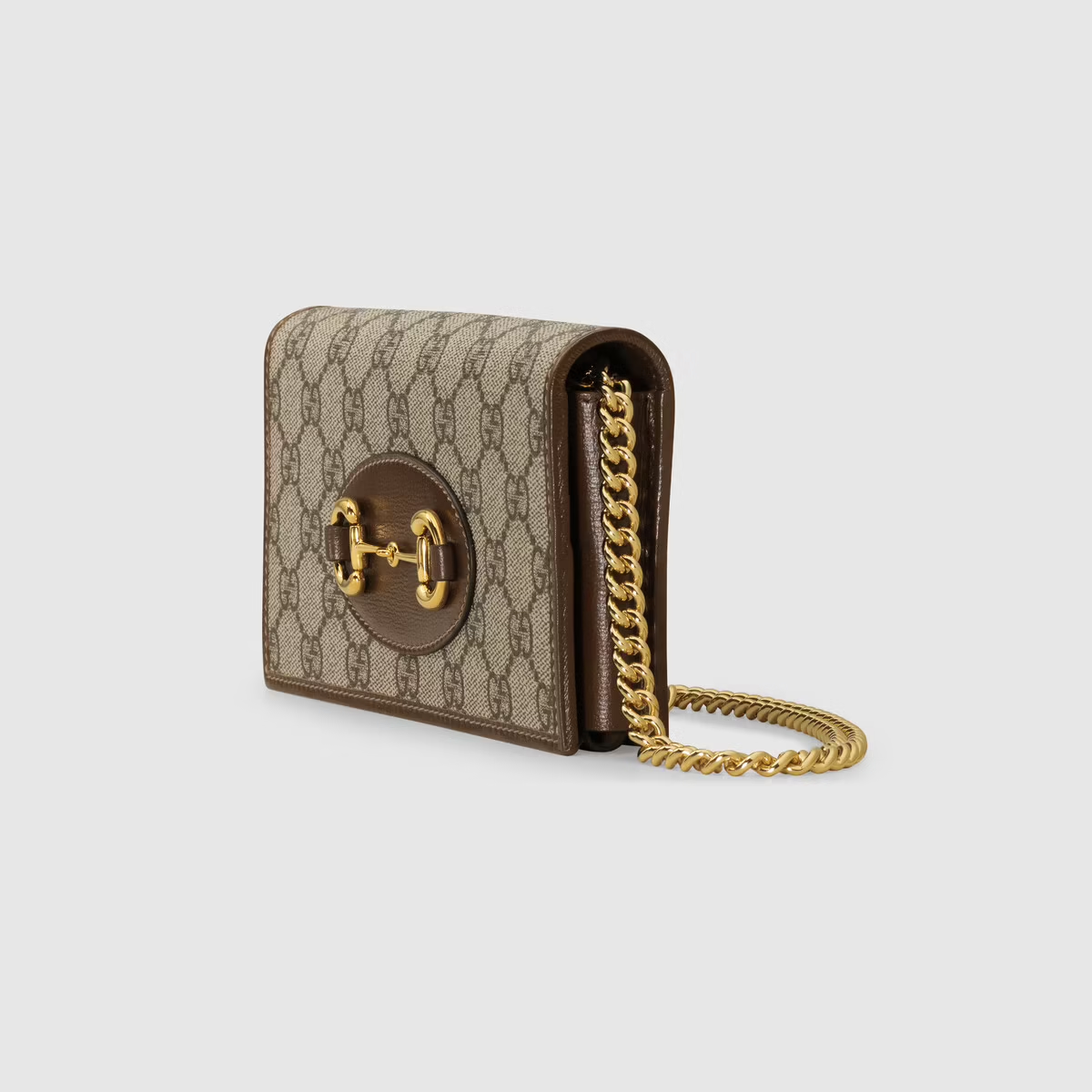 wallet with chain