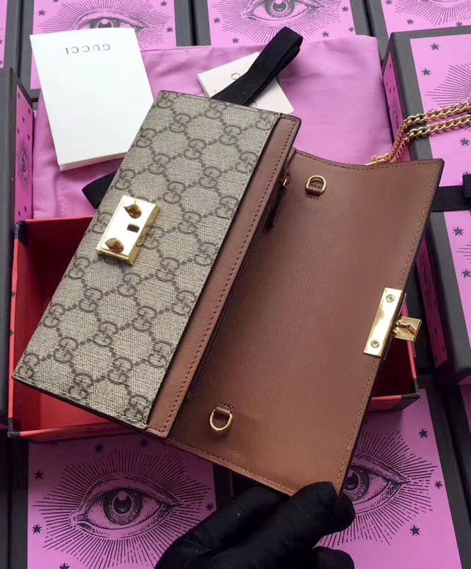 Padlock continental wallet 453506