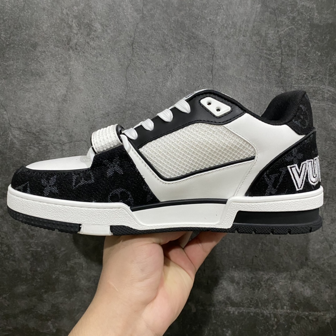 Louis Vuitton Trainer sneakers 13