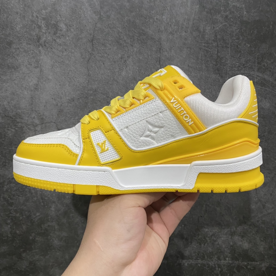 Trainer sneakers 19