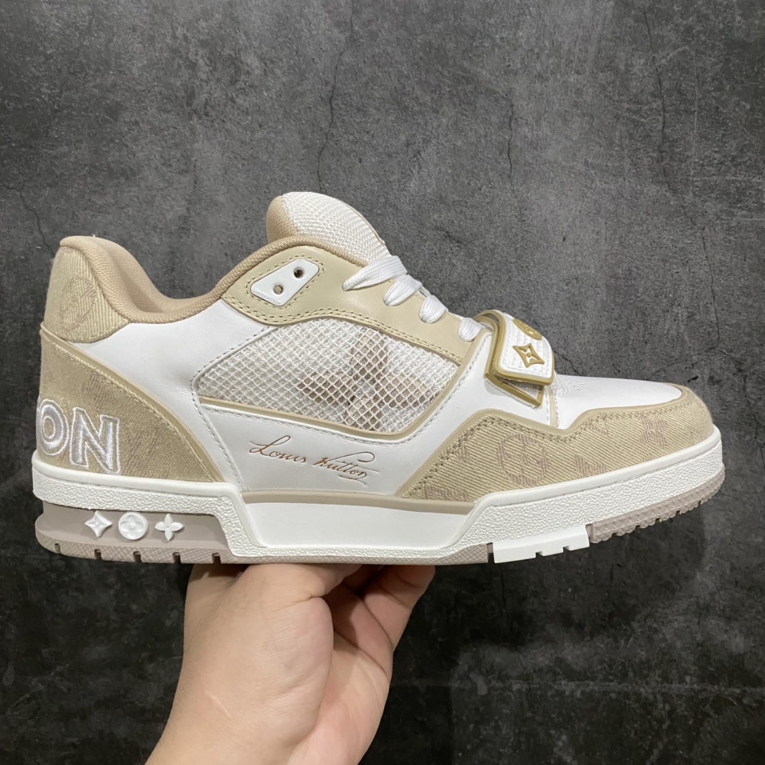 Trainer sneakers 15