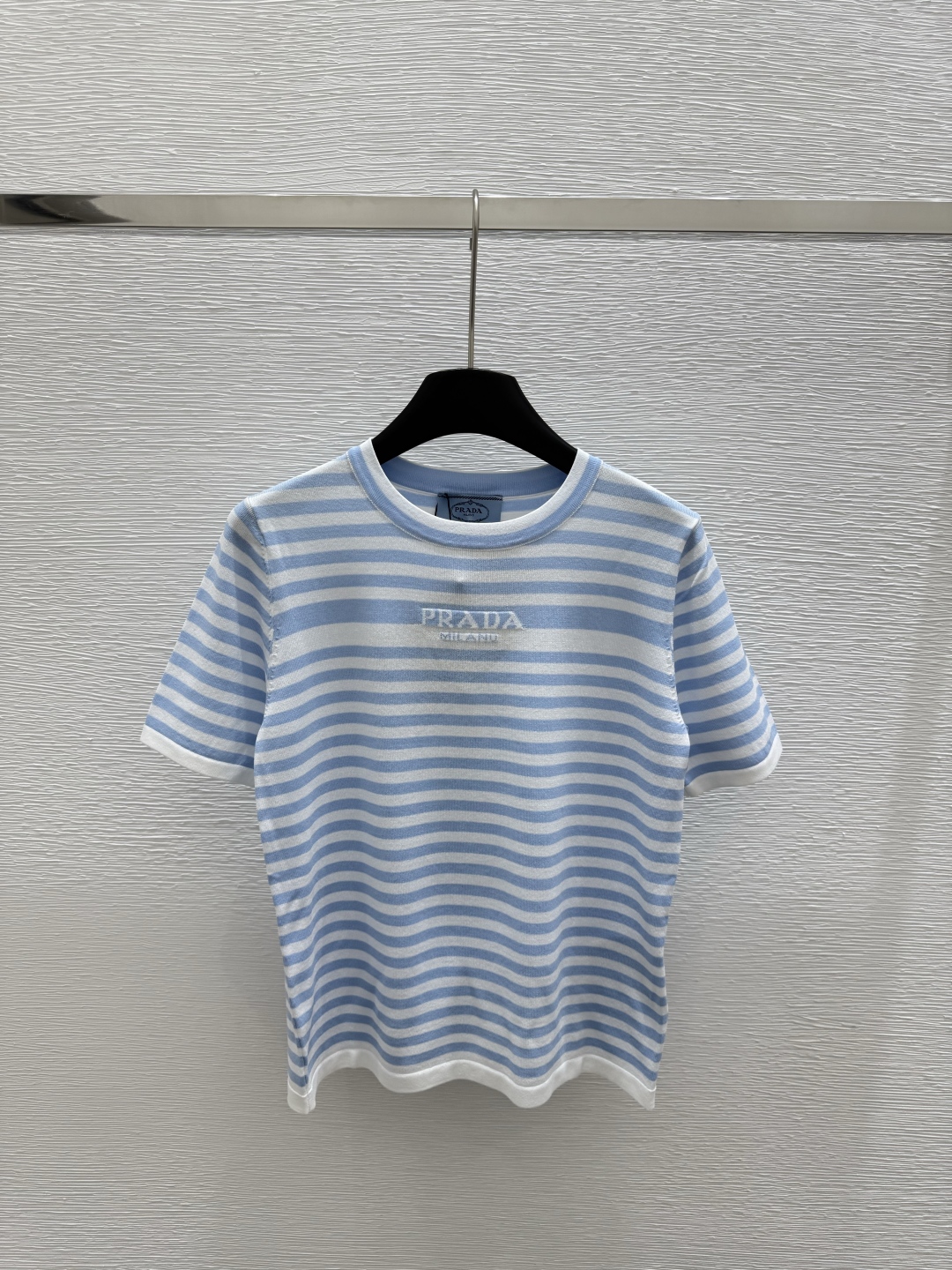 Prada 2025ss Early spring new round neck striped knitted short sleeves