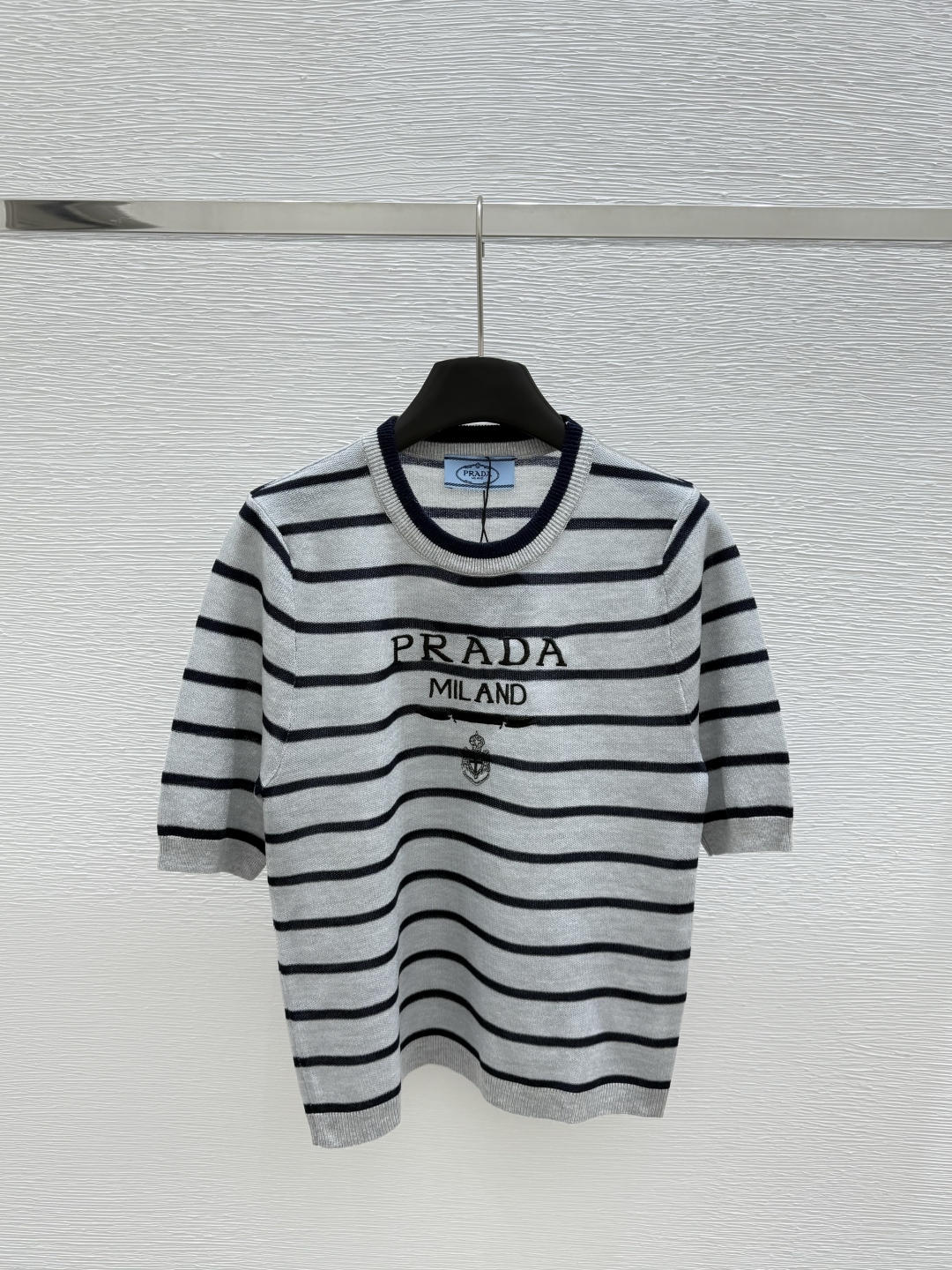 Prada 2025ss Early spring new round neck striped knitted short sleeves