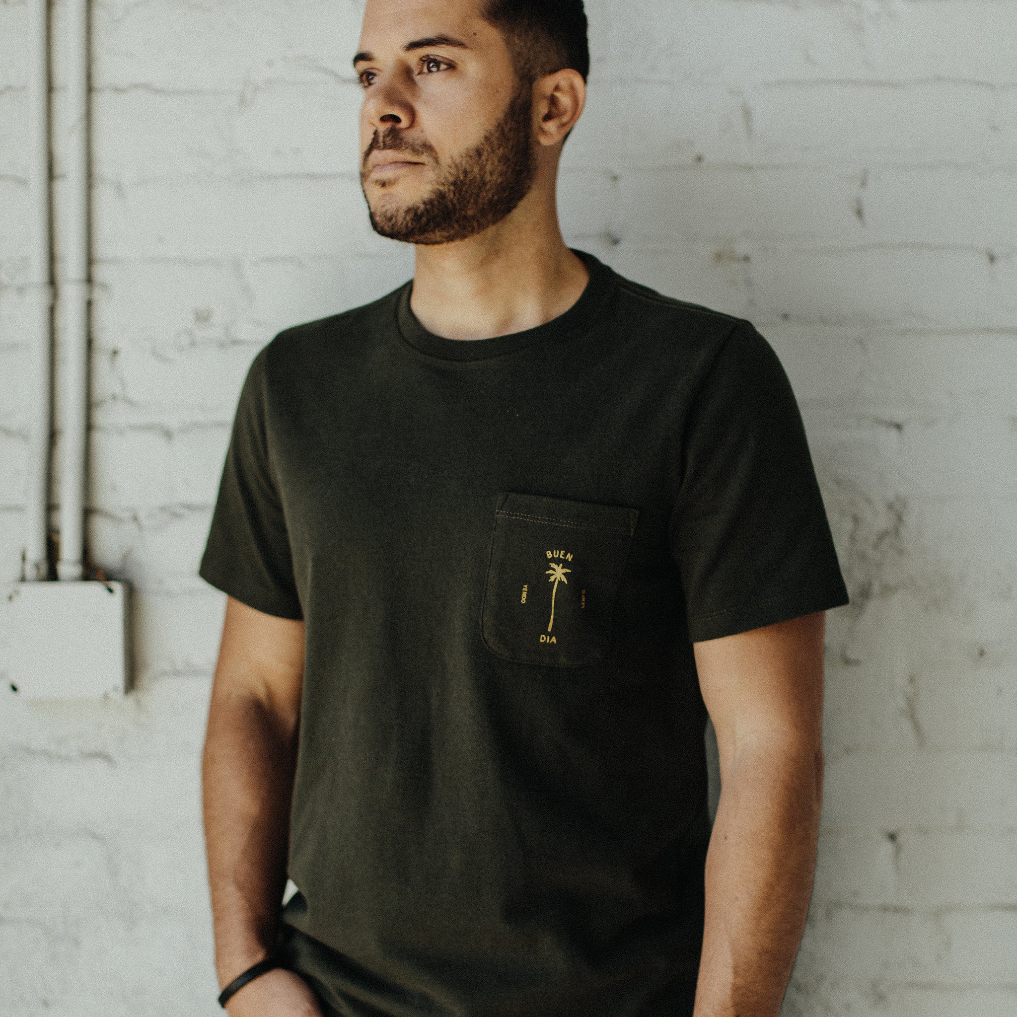 The Heavy Bag Tee in Buen Dia