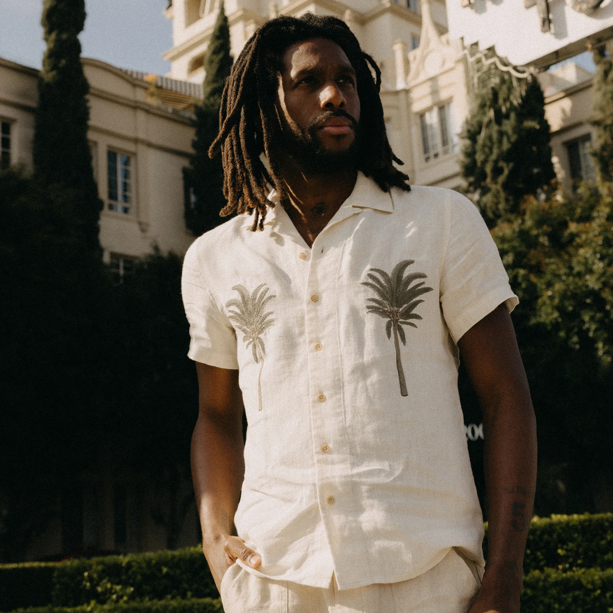 The Short Sleeve Davis Shirt in Natural Palm Embroidery
