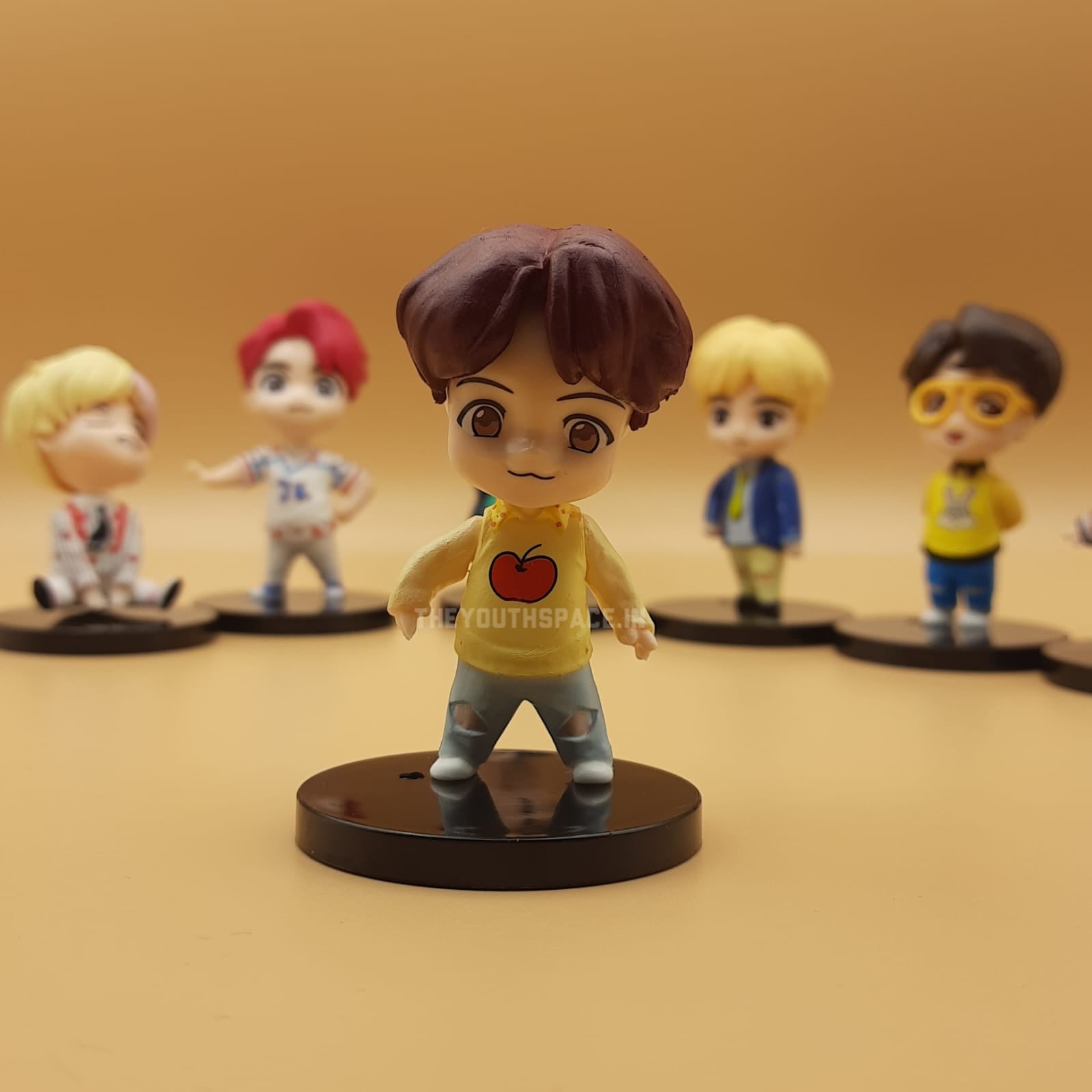 Tiny Tan Idol Set (Set of 7 Figurines)