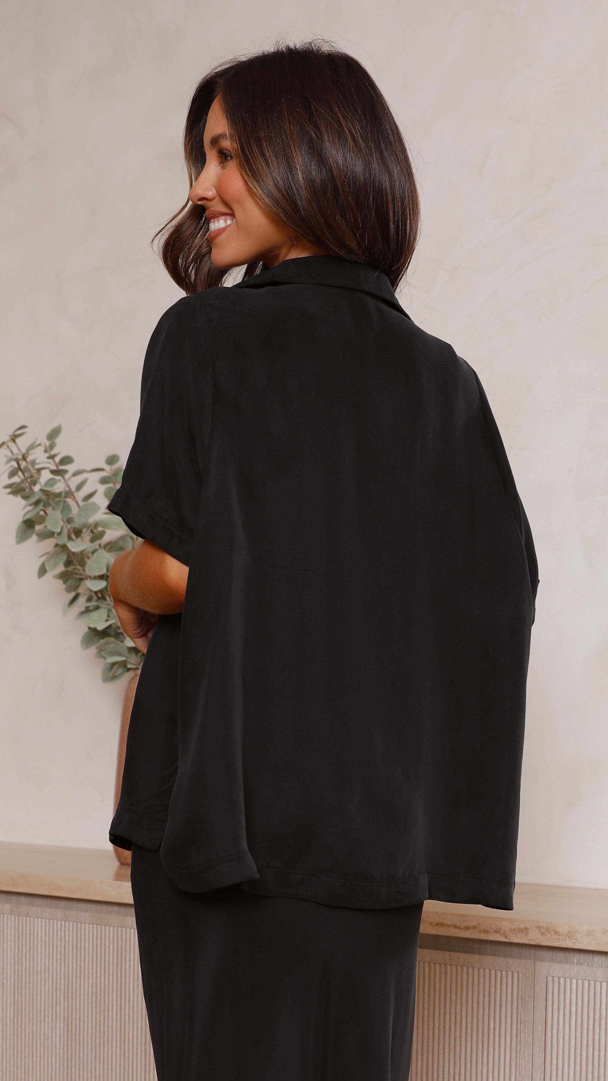 Kikodress - Whitney Button Up Shirt - Black Cupro