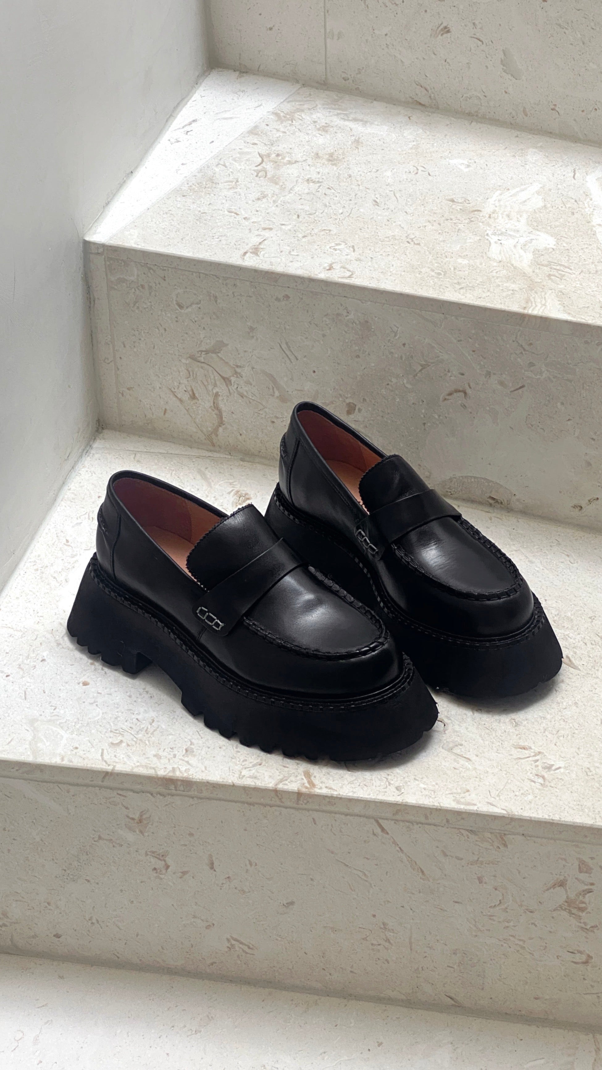 Kikodress - Alias Mae Tammy Loafers - Black