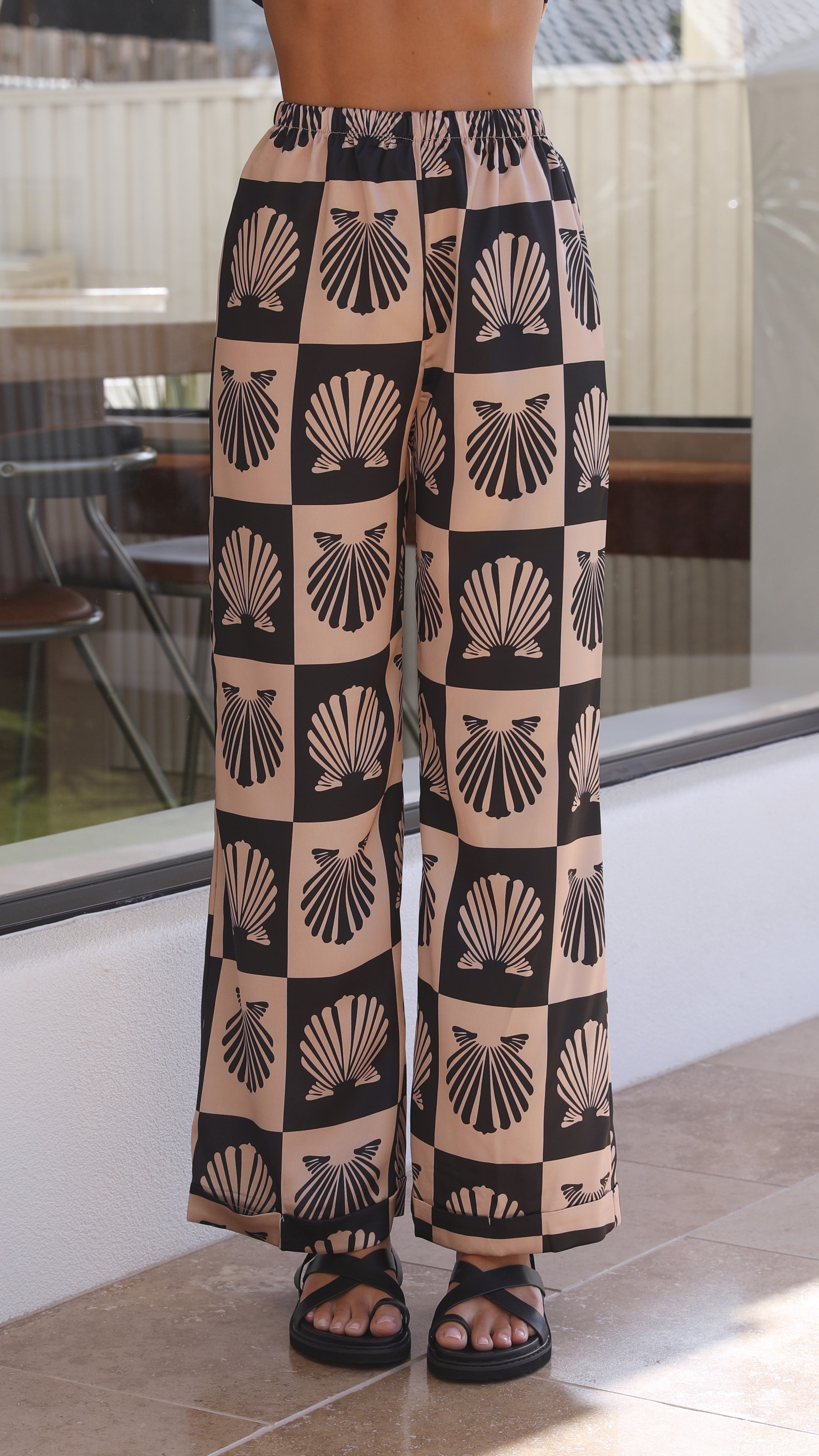 Kikodress - Camilla Shirt and Pants Set - Black/Beige