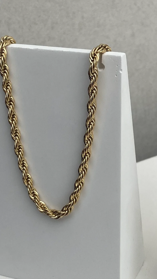 Kikodress - Twist Chain Necklace - Gold