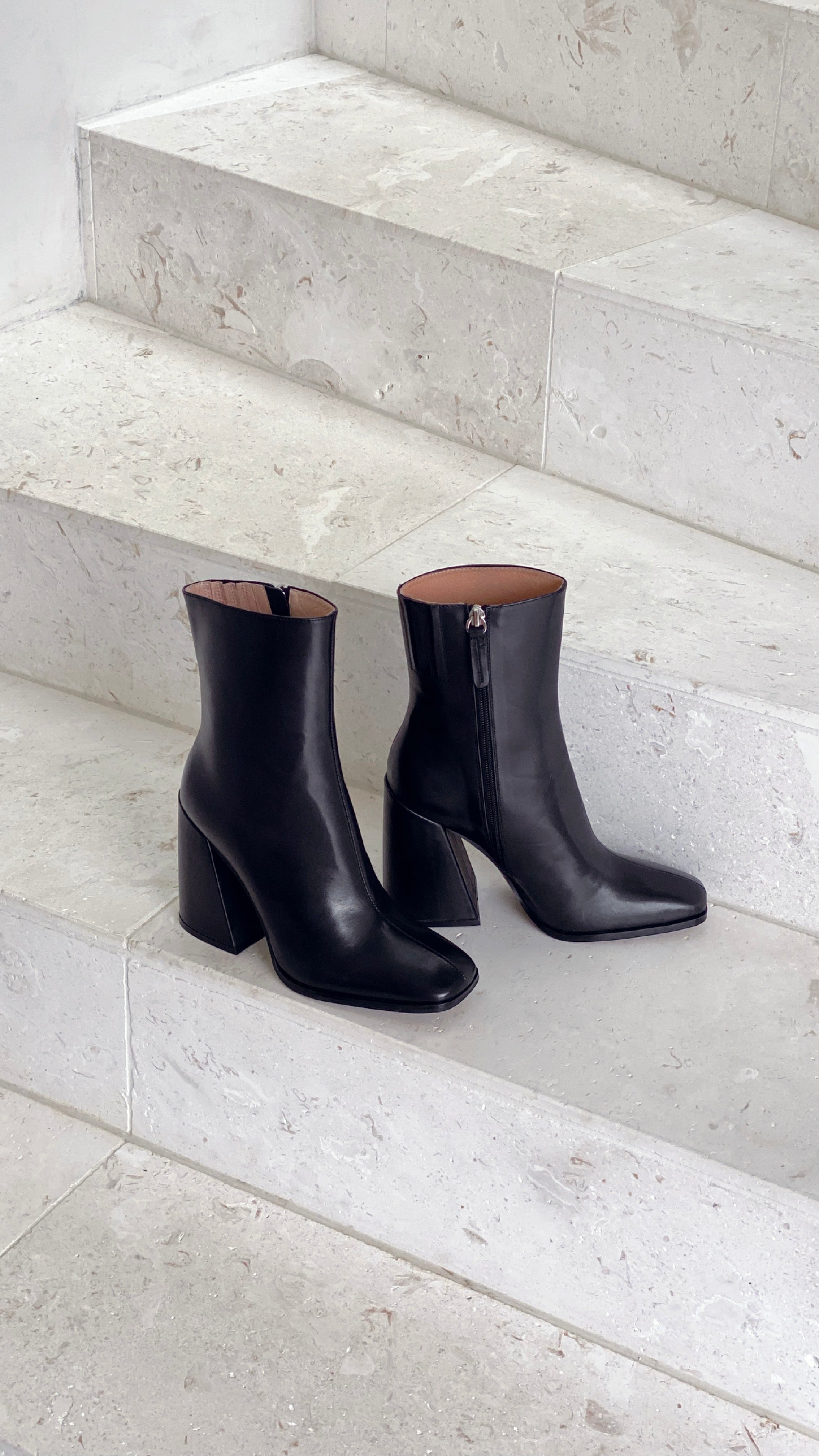 Kikodress - Alias Mae Alana Boot - Black Leather