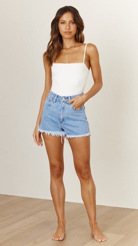 Kikodress - Abrand High Relaxed Short- Esmerelda