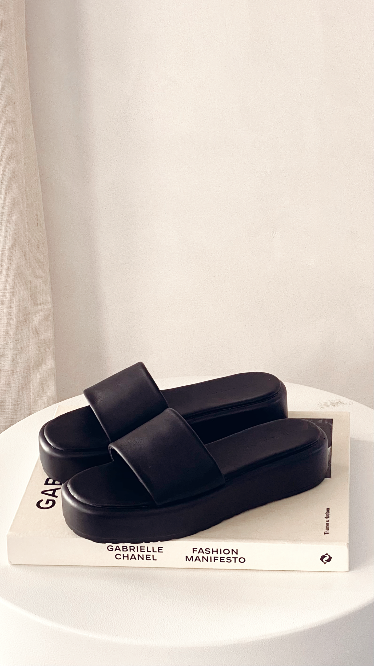 Kikodress - Karlo Slide - Black