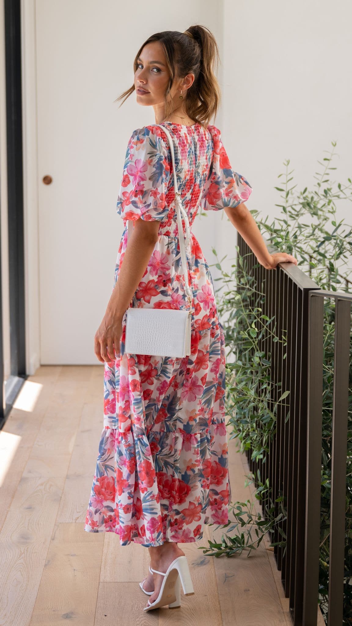 Kikodress - Samilla Maxi Dress - White/Pink Floral